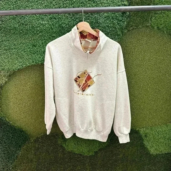 Vintage Victoria Collared 1/4 Zip Sweatshirt Small - Picture 1 of 4